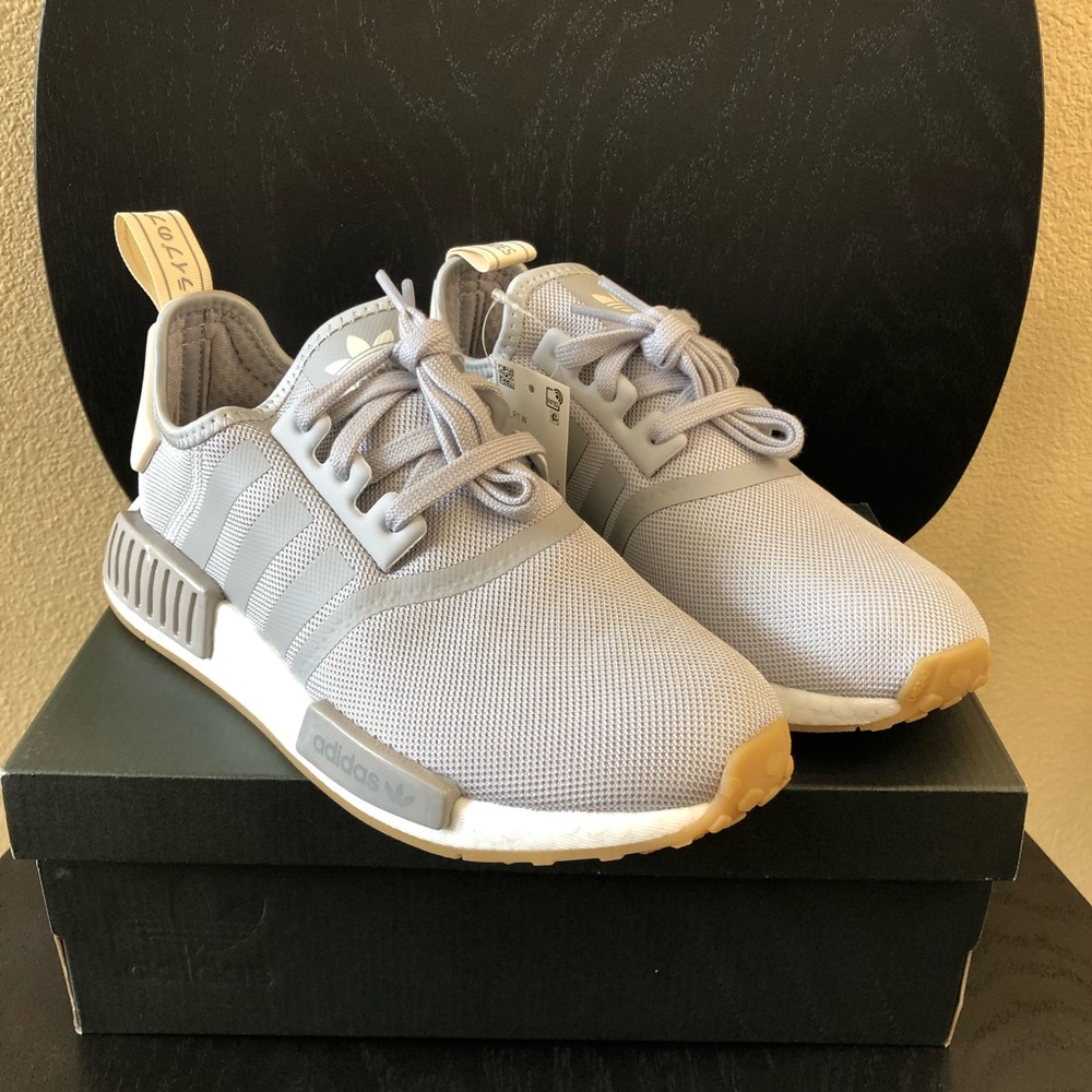 ❣️NMD R1❣️ - Picture 2 of 7